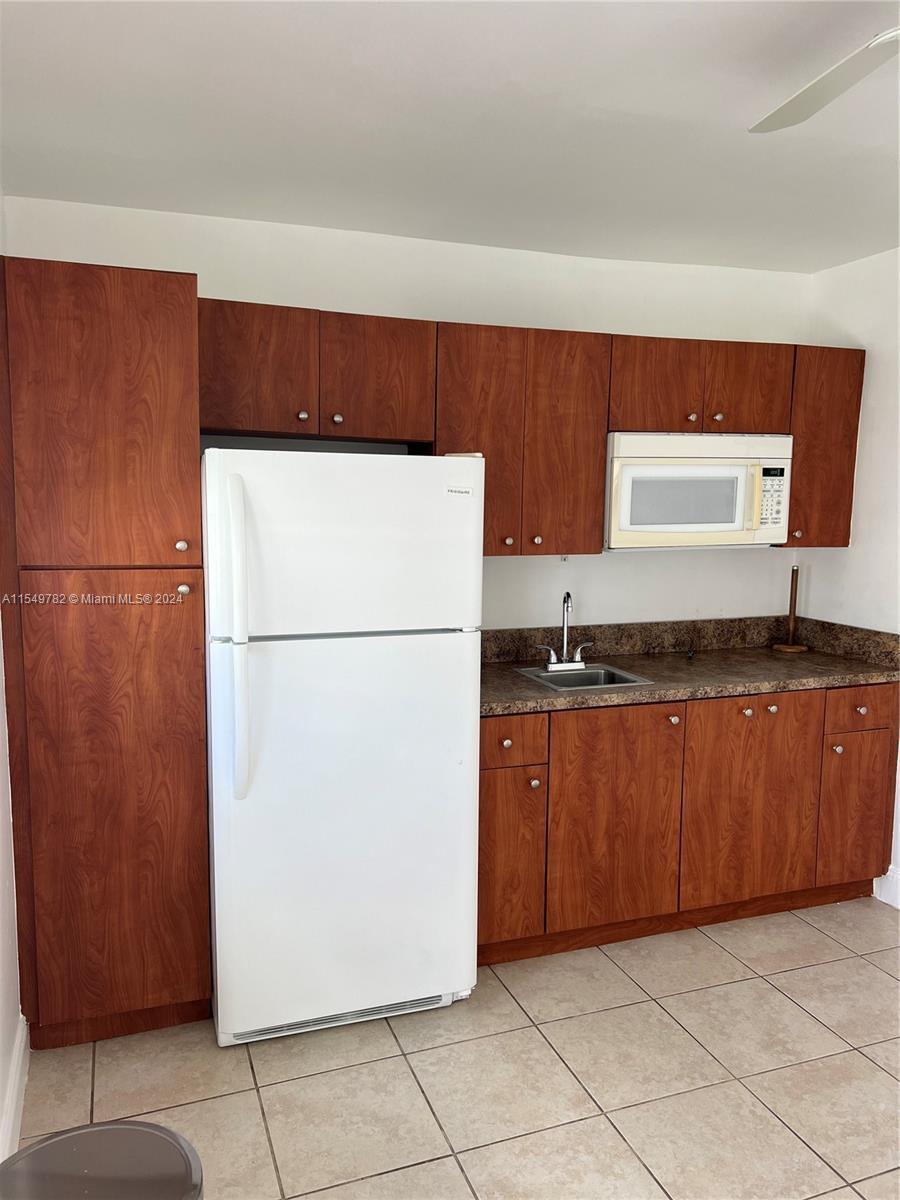 Miami, FL 33155 photo 2