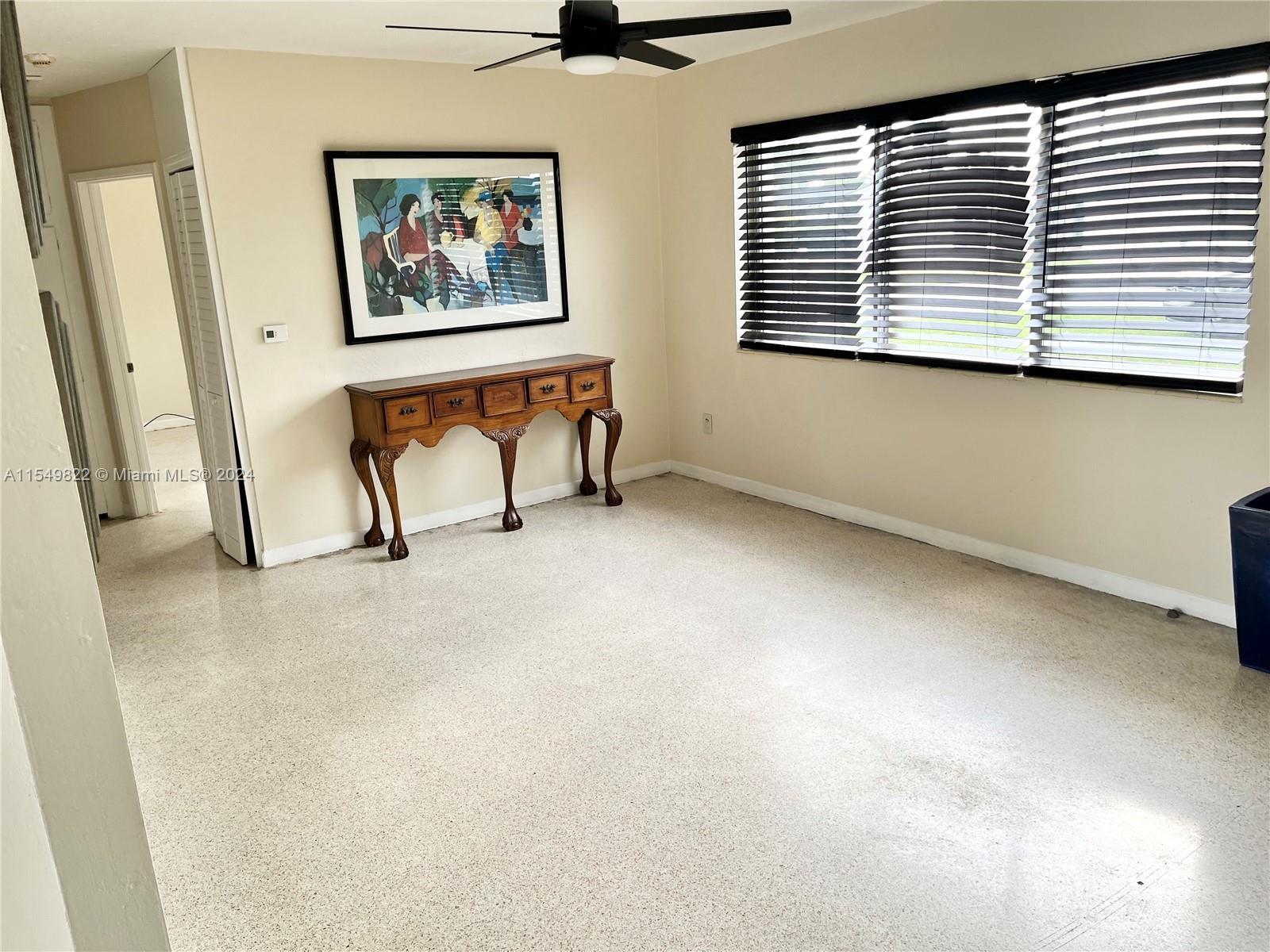 1365 W 4th Ln, Hialeah FL 33010 photo 4