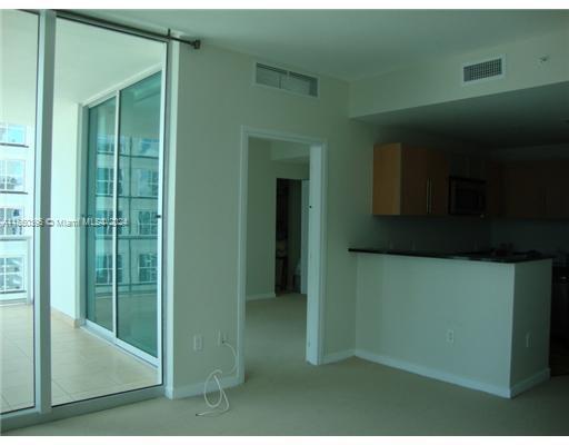 300 S BISCAYNE # 2611, Miami FL 33131 photo 2