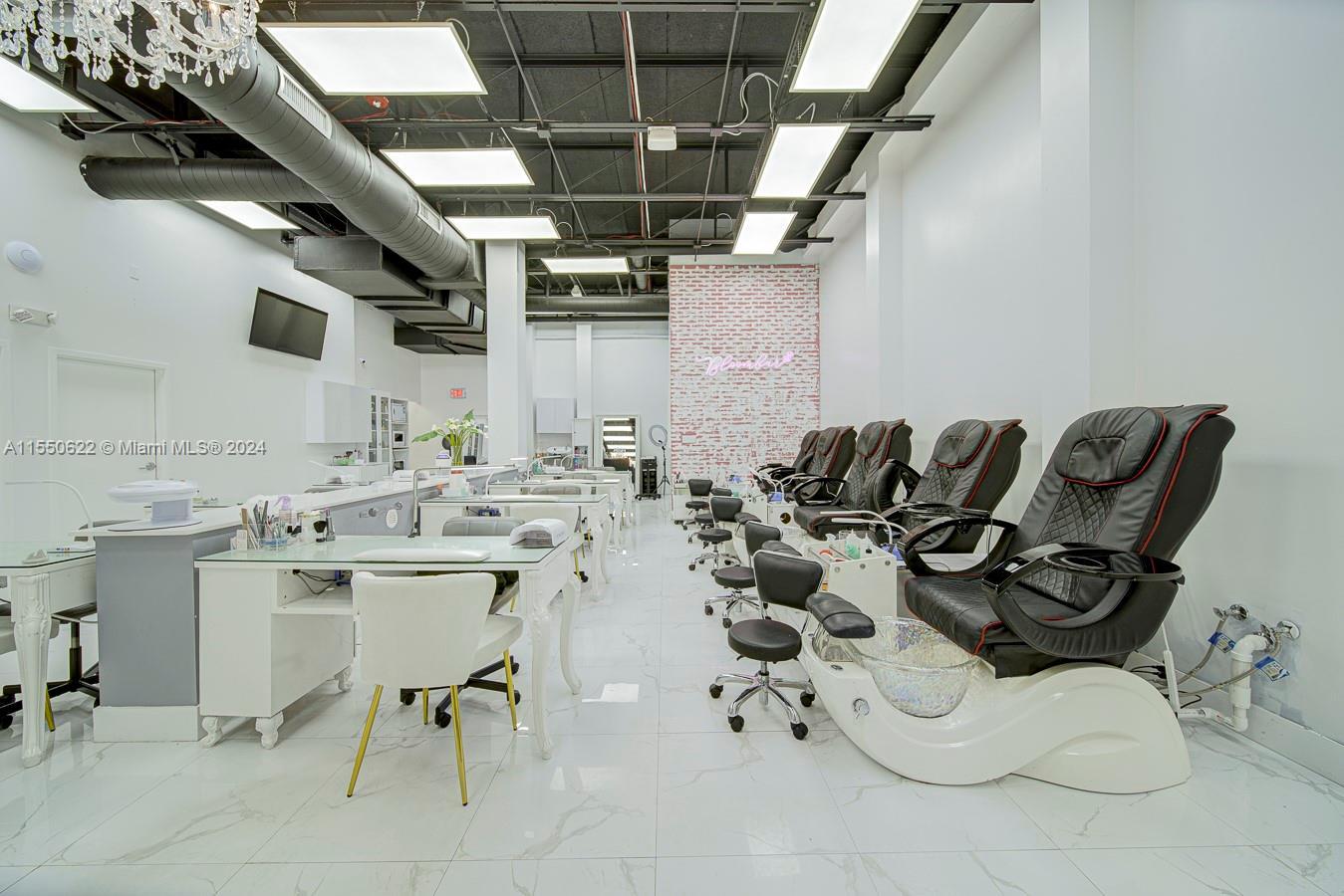Full-Service Beauty Salon For Sale in Pinecrest, Miami FL 33156 photo 2