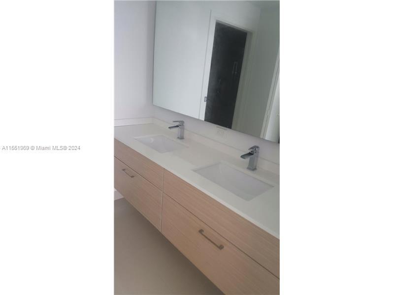 600 NE 27 ST # 2304, Miami FL 33137 photo 5