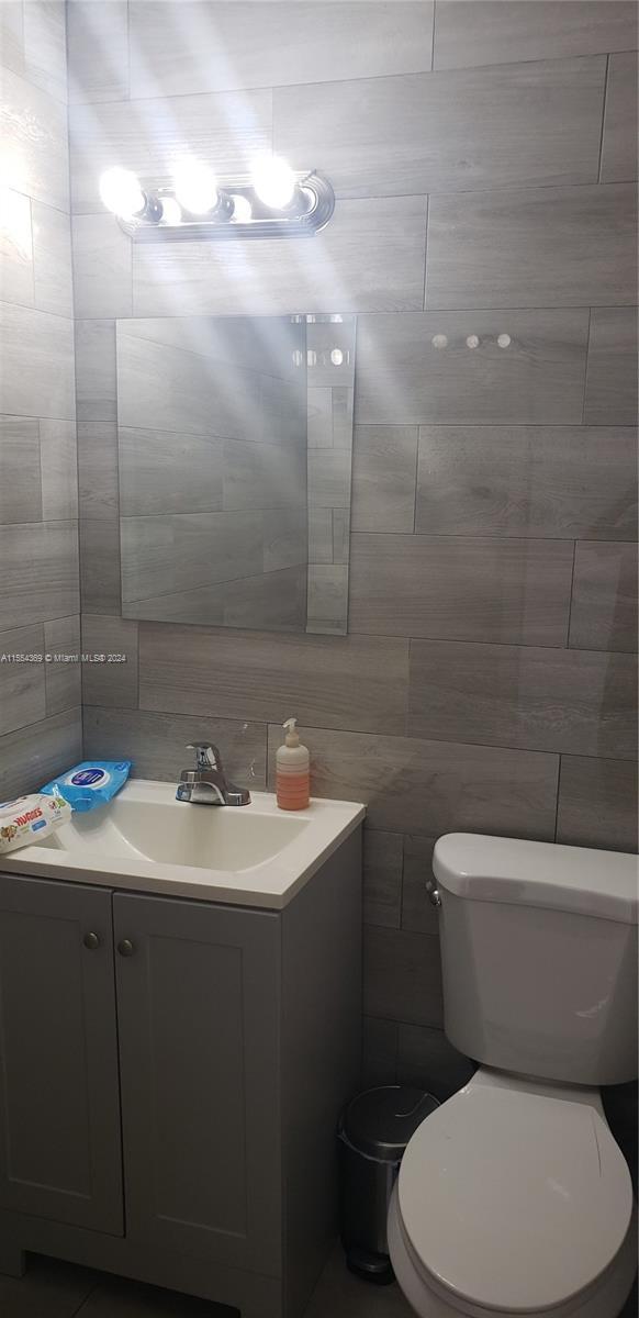 216 NE 33rd St # 244F, Oakland Park FL 33334 photo 4