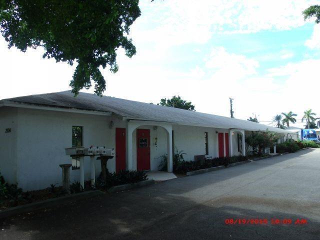 2734 Polk Street, Hollywood FL 33020 photo 2