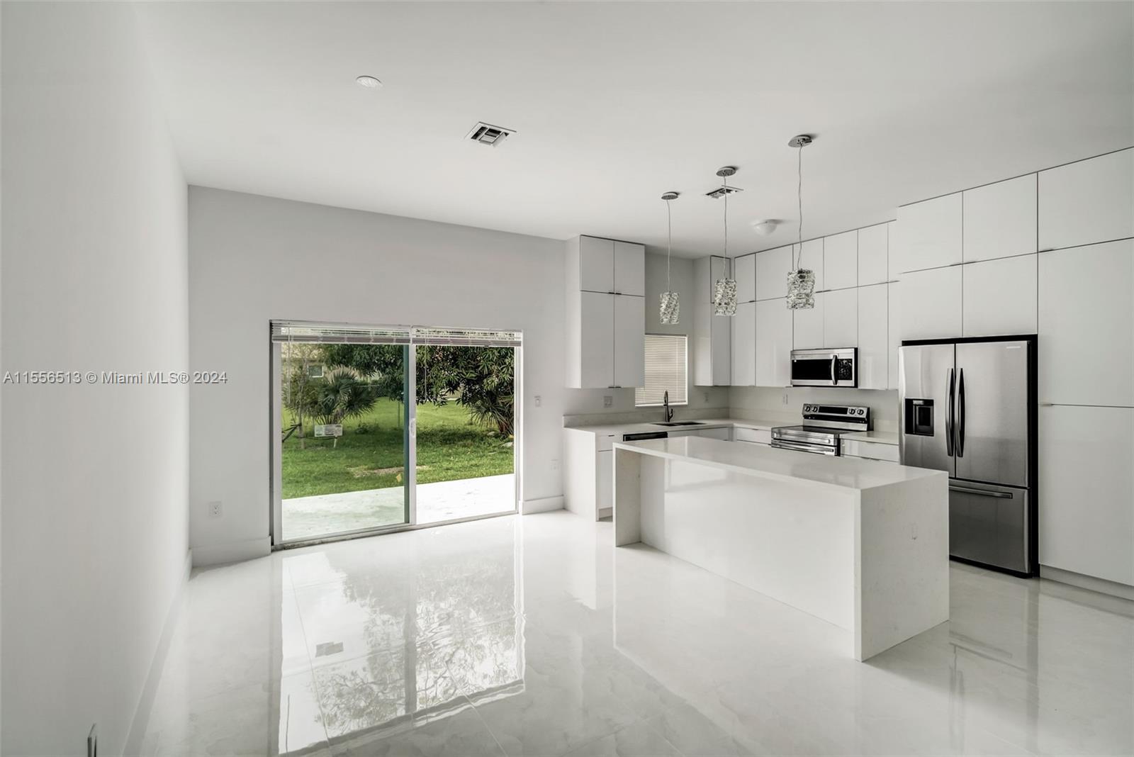 1922 NW 9th St, Pompano Beach FL 33069 photo 4