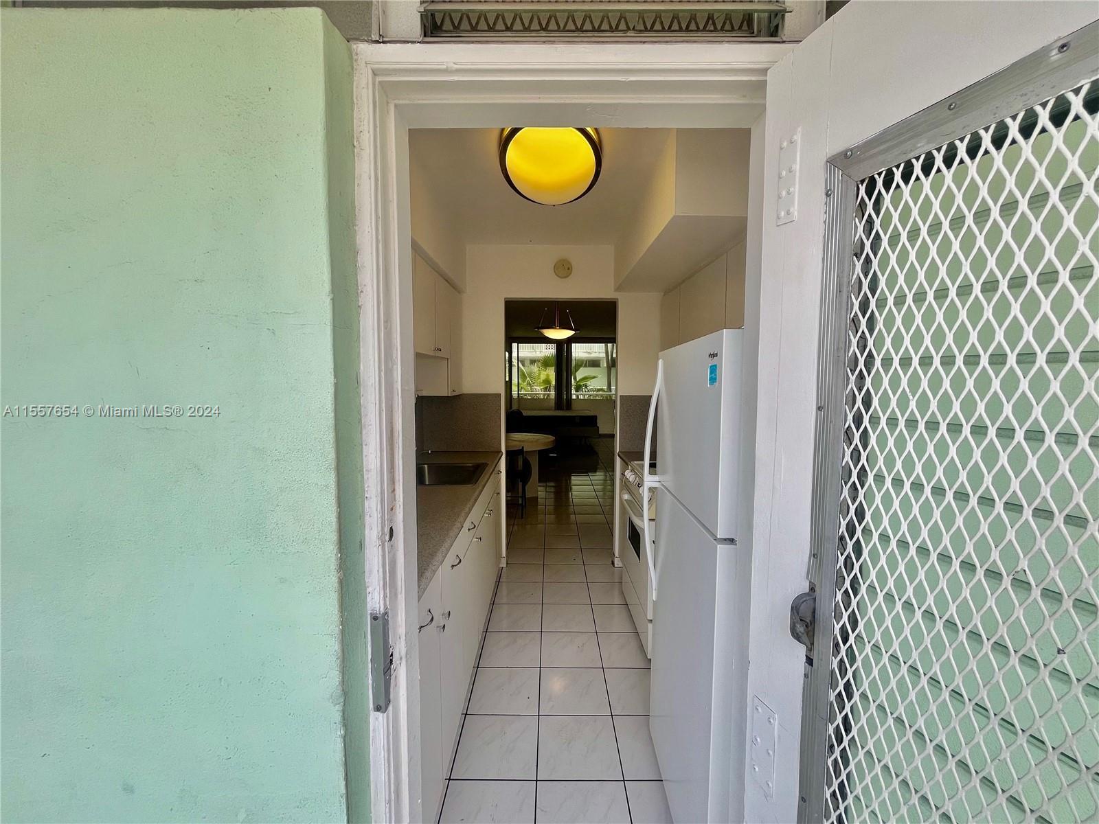 1400 Pennsylvania Ave # 6, Miami Beach FL 33139 photo 3