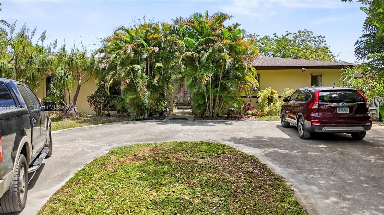 12375 SW 202nd Ave, Miami FL 33196 photo 2