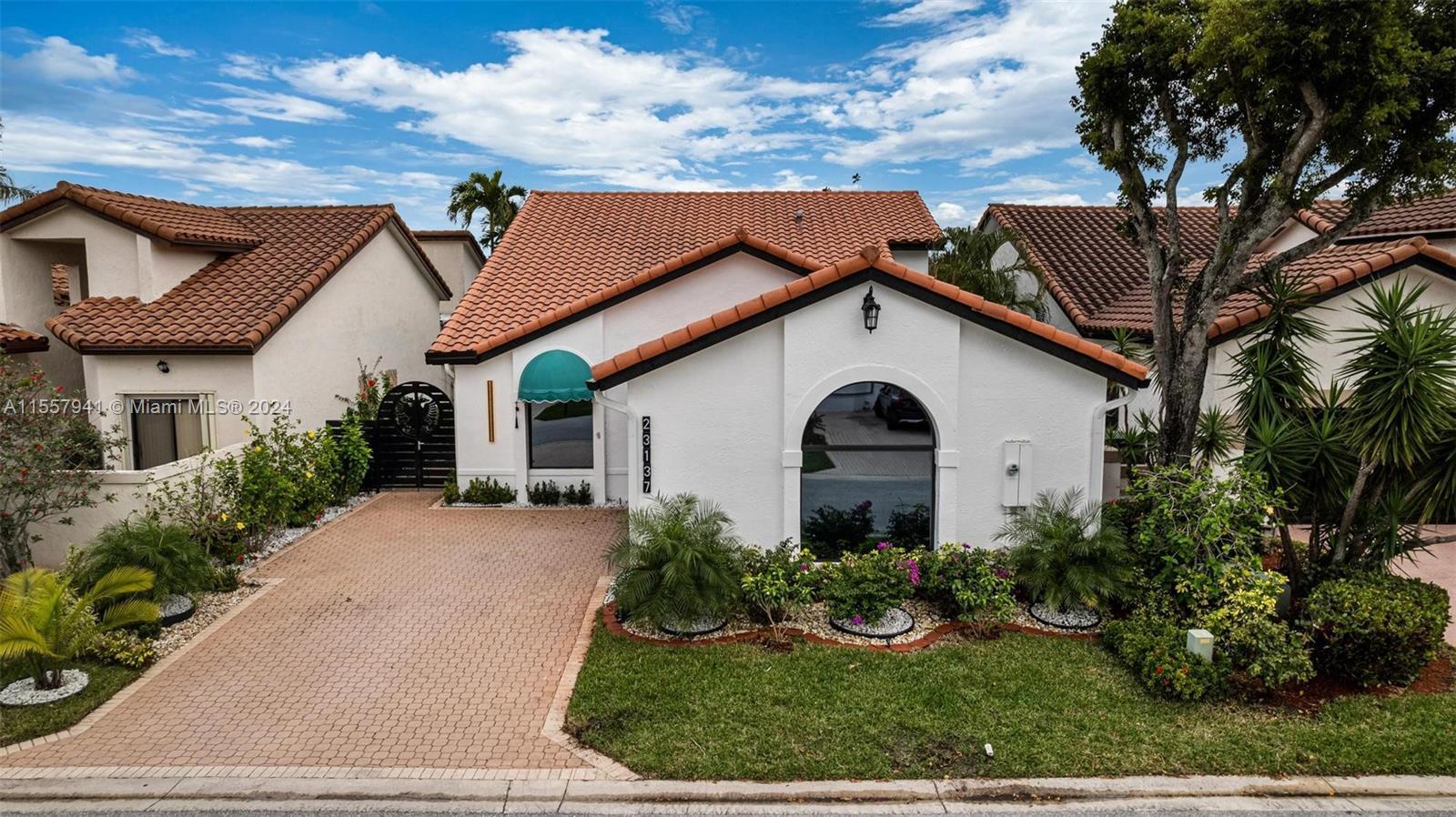 23137 Via Stel, Boca Raton FL 33433