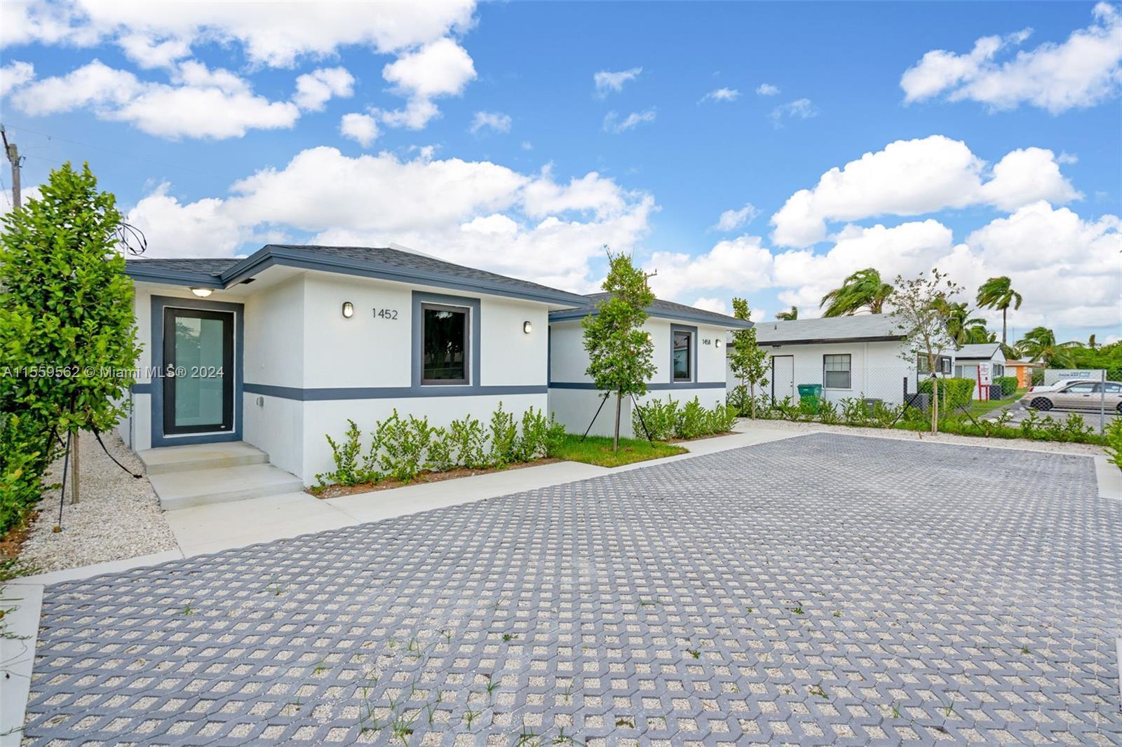 1452-1458 NW 1st Court, Florida City FL 33034 photo 2