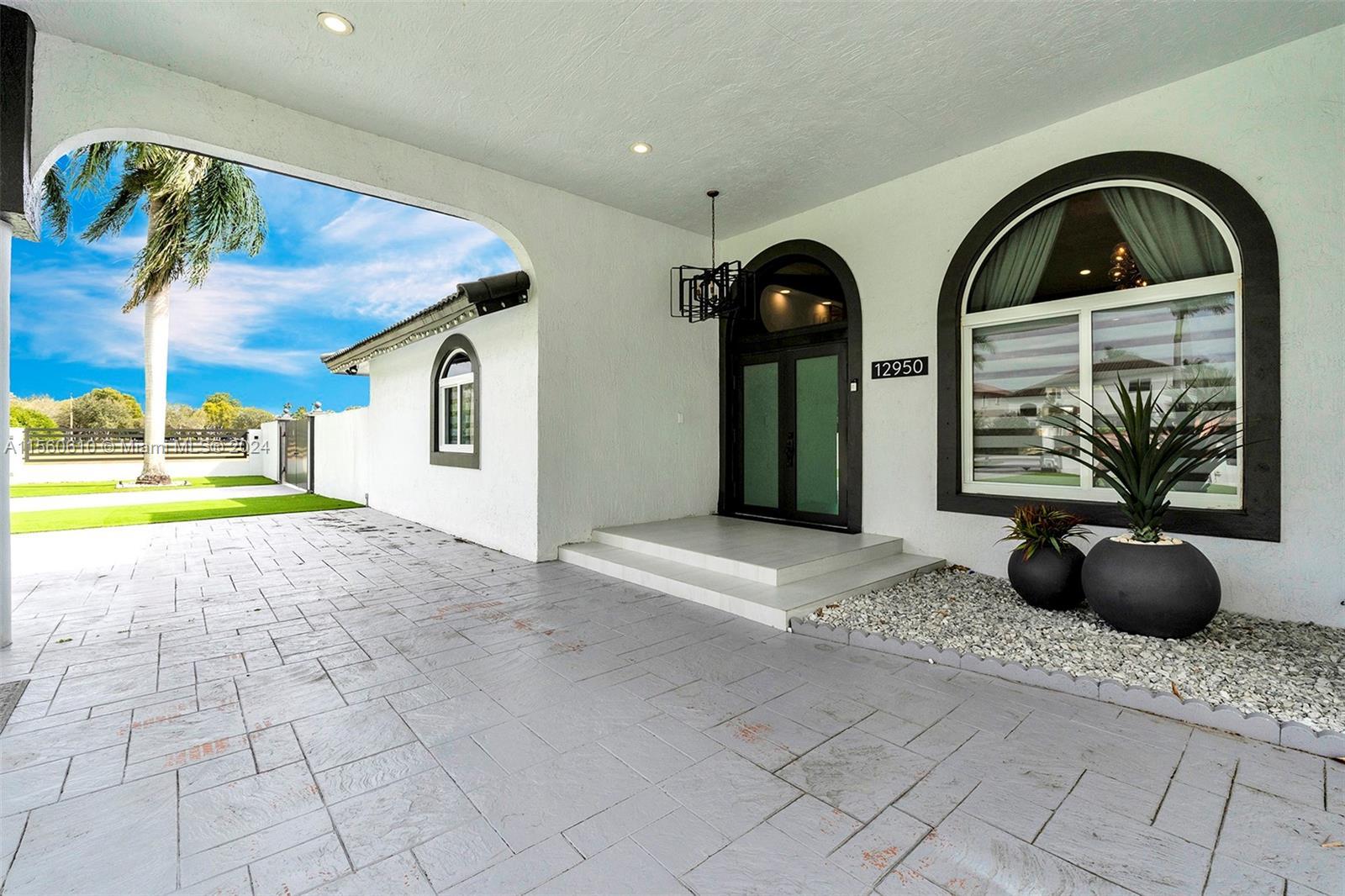 12950 NW 6th St, Miami FL 33182 photo 5