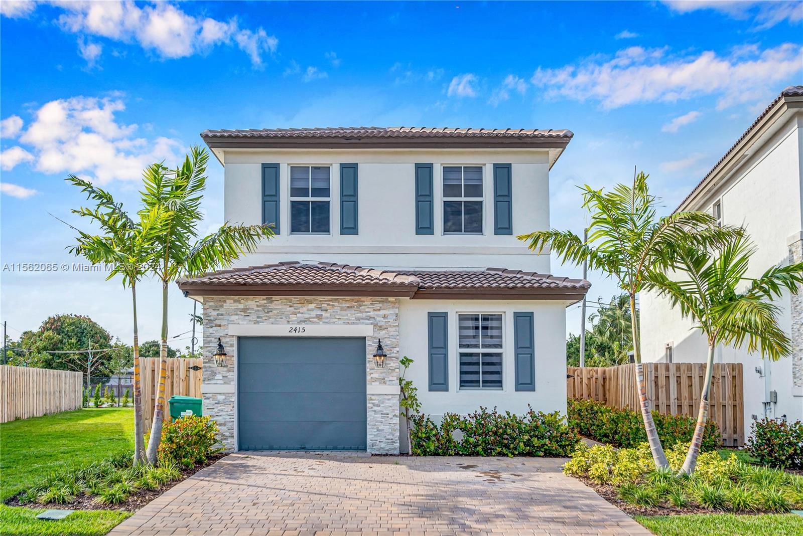 2415 NW 131 Cir, Miami FL 33167 photo 2