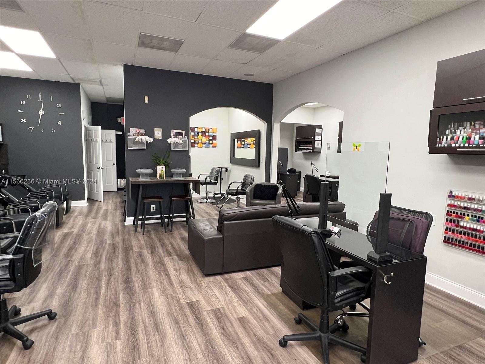 Hair Salon & Nails on US-1, Pinecrest FL 33156
