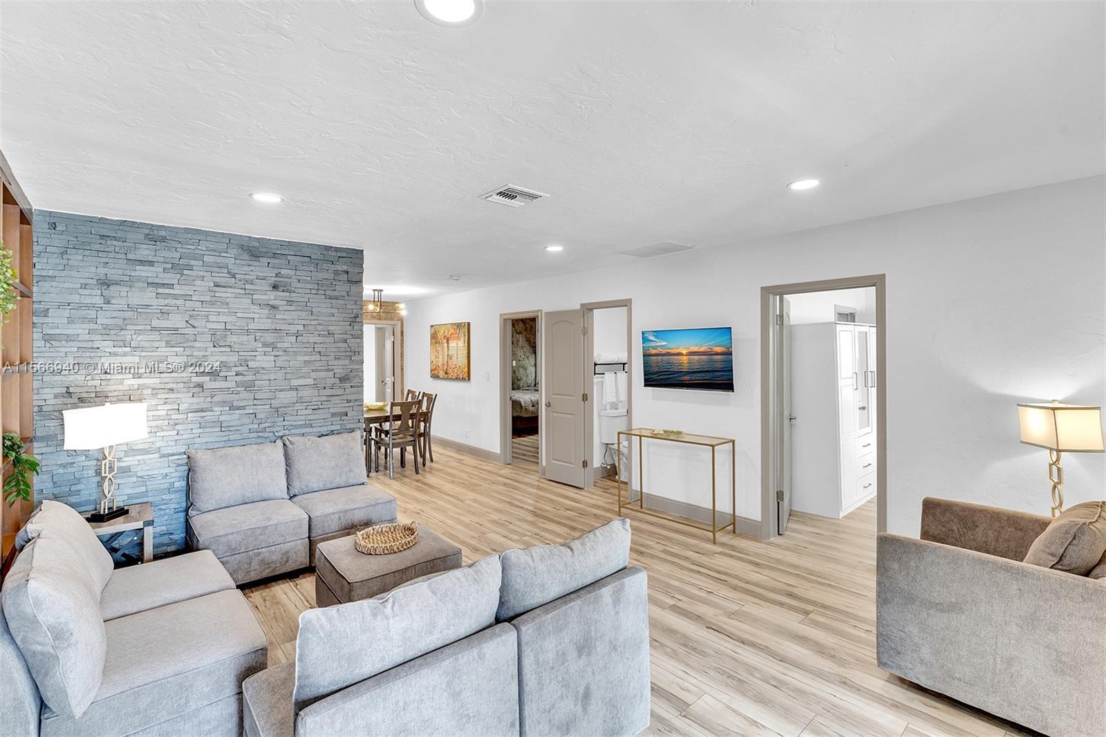 1209 NE 2nd St, Fort Lauderdale FL 33301 photo 3