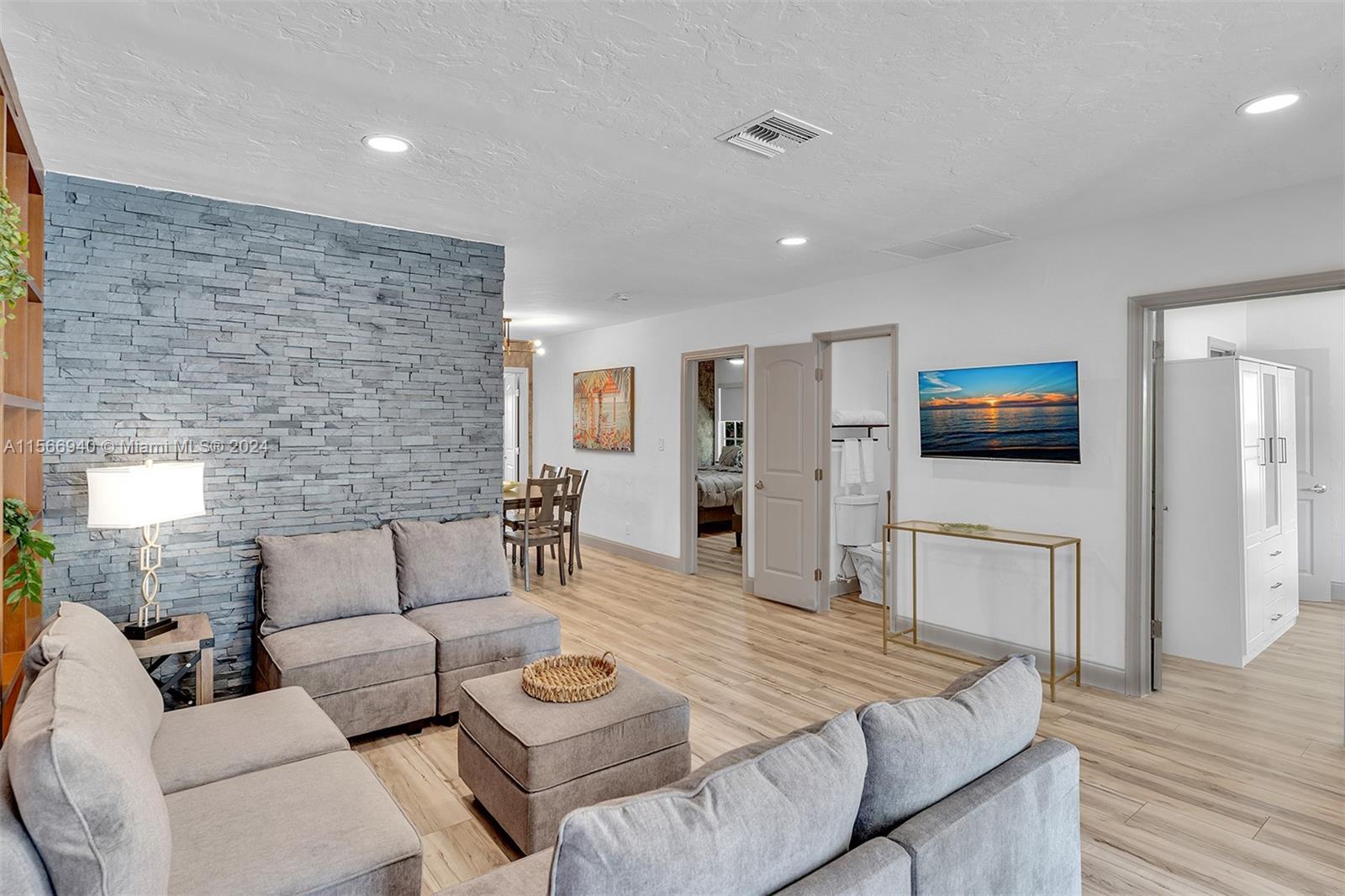 1209 NE 2nd St, Fort Lauderdale FL 33301 photo 5