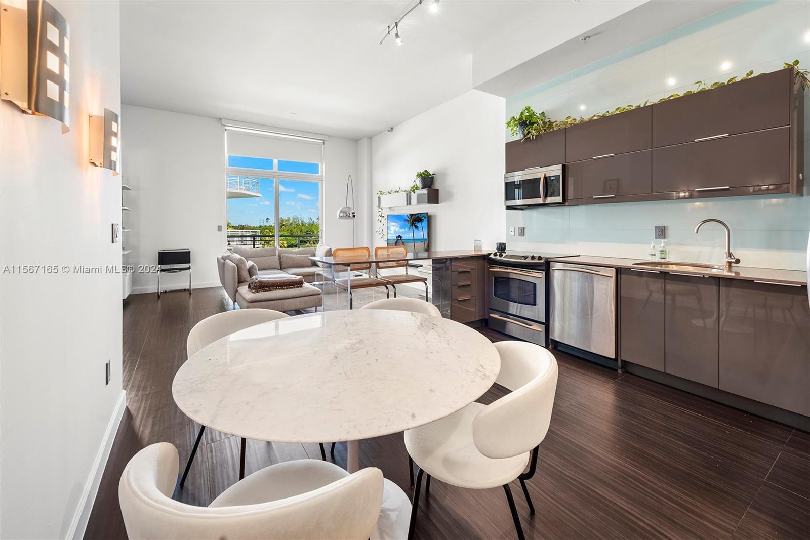 2001 Meridian Ave # 517, Miami Beach FL 33139 photo 3
