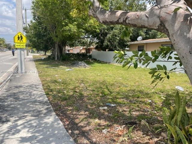 2155 NW 152nd St, Miami Gardens FL 33054 photo 2