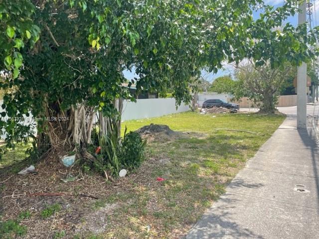 2155 NW 152nd St, Miami Gardens FL 33054 photo 3