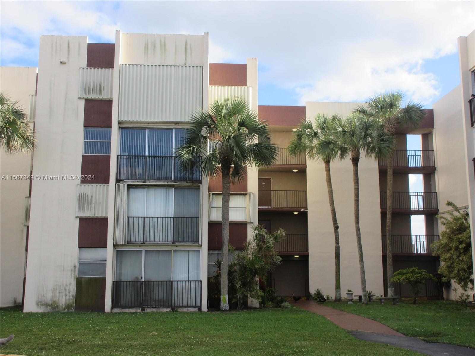 9411 SW 4th St # 408, Miami FL 33174 photo 2