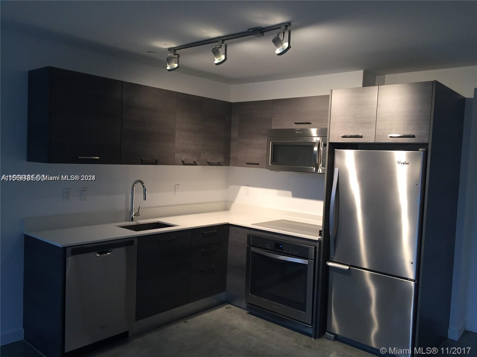 151 SE 1st St # 1505, Miami FL 33131 photo 5