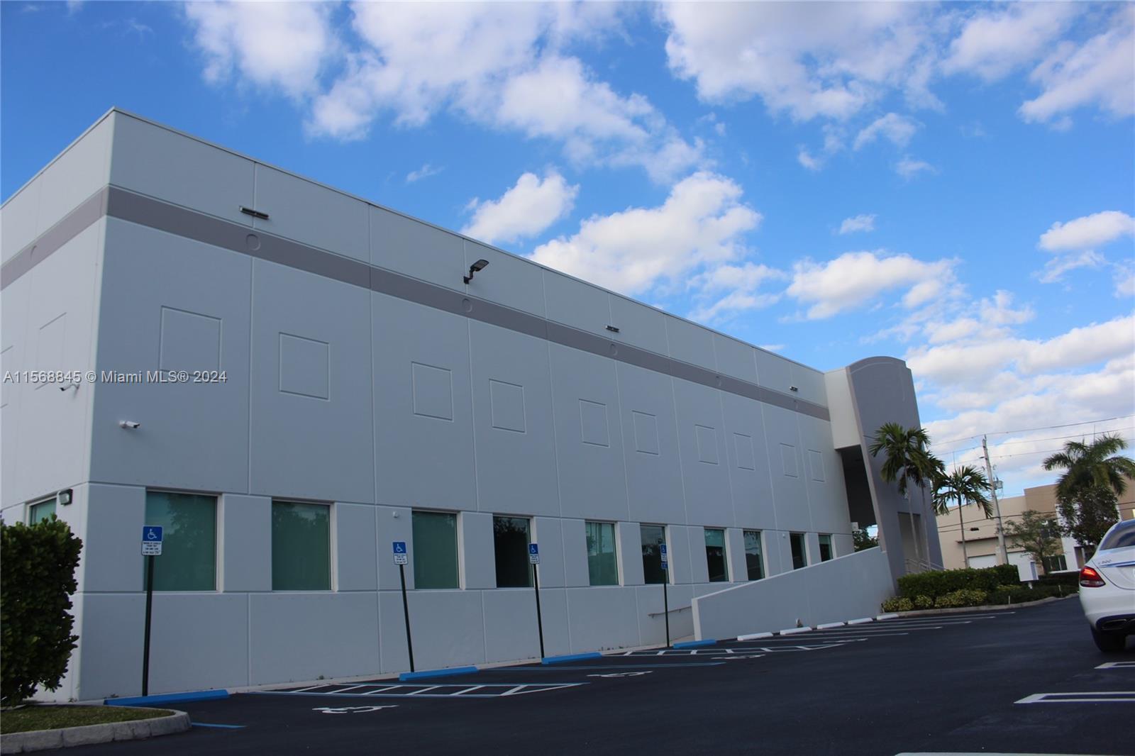 3450 NW 115th Ave, Doral FL 33178 photo 2