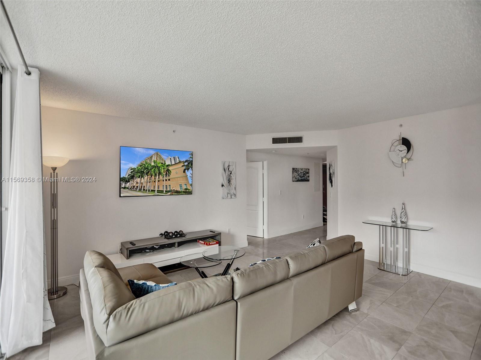 17555 Atlantic Blvd # 1101, Sunny Isles Beach FL 33160 photo 3