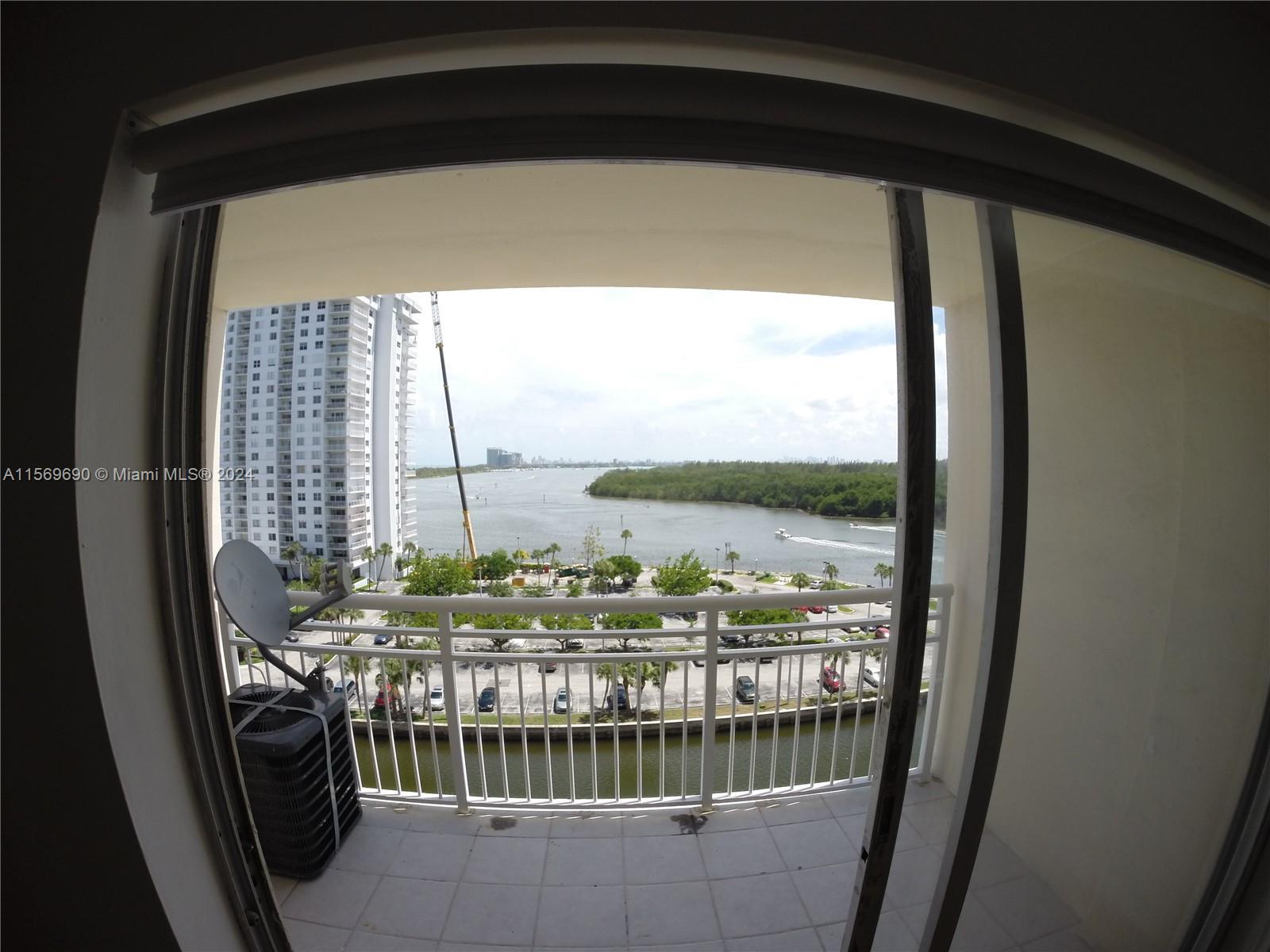 400 Kings Point Dr # 905, Sunny Isles Beach FL 33160 photo 4