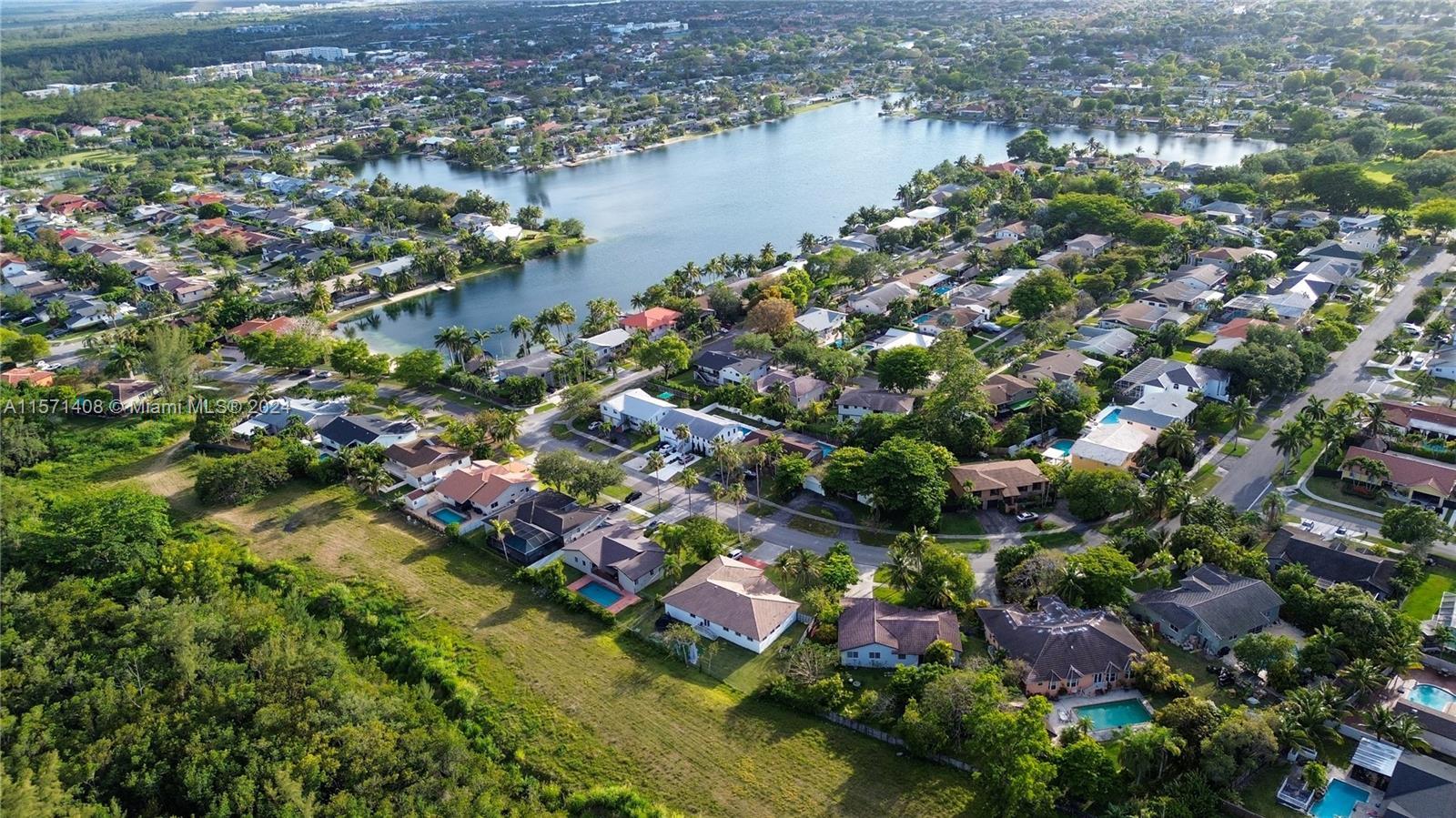 19900 SW 78th Ct, Cutler Bay FL 33189 photo 3