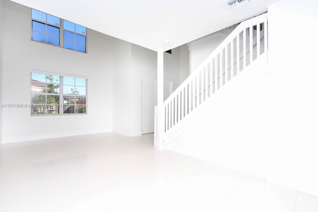 15545 SW 12th Ter, Miami FL 33194 photo 2