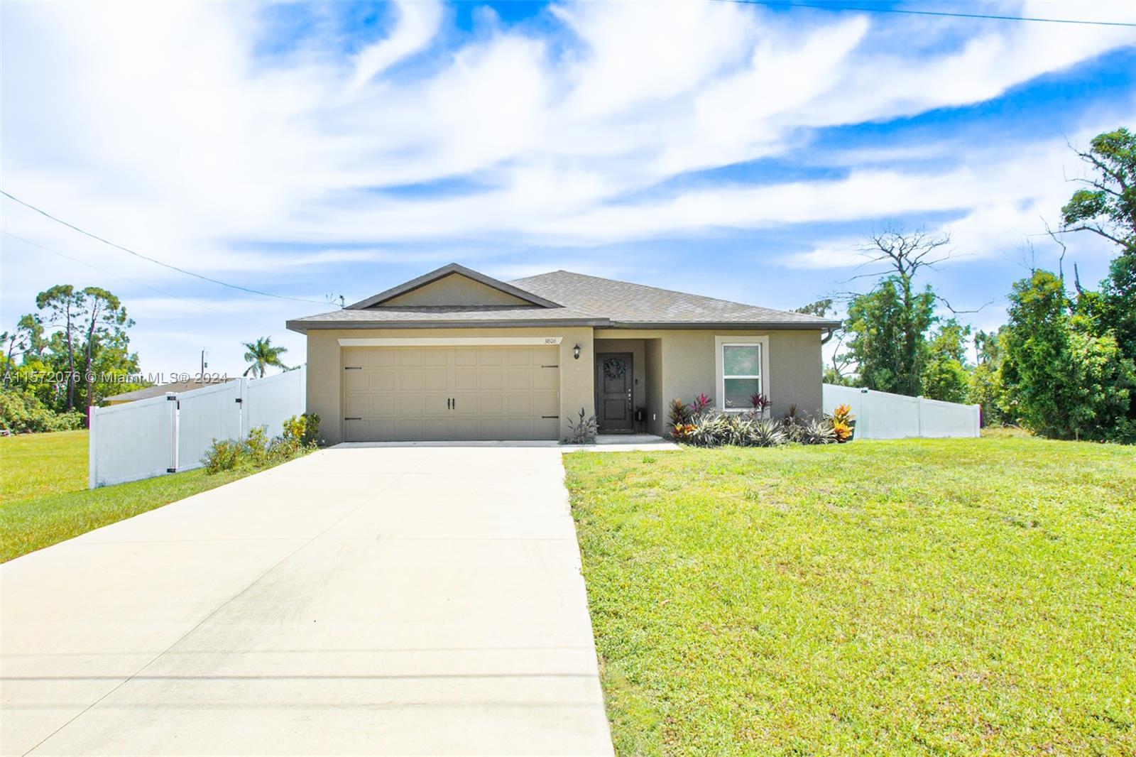 3806 NW 43rd St, Cape Coral FL 33993