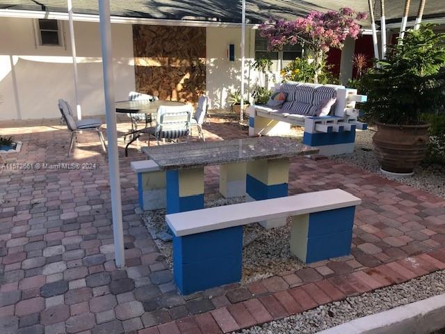 2314 Polk St, Hollywood FL 33020 photo 3