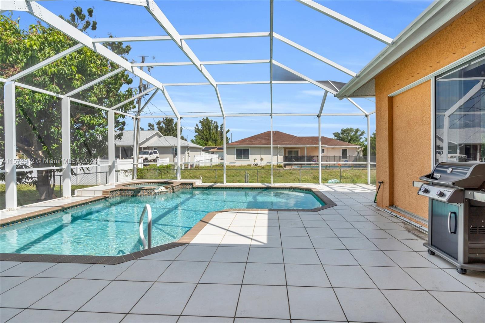 901 NE 17th Street, Cape Coral FL 33909 photo 5