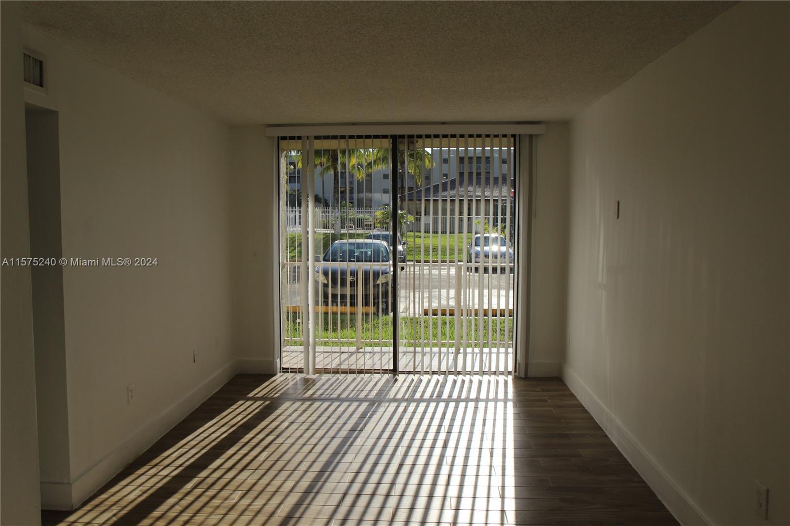 8075 NW 7th St # 115, Miami FL 33126 photo 3