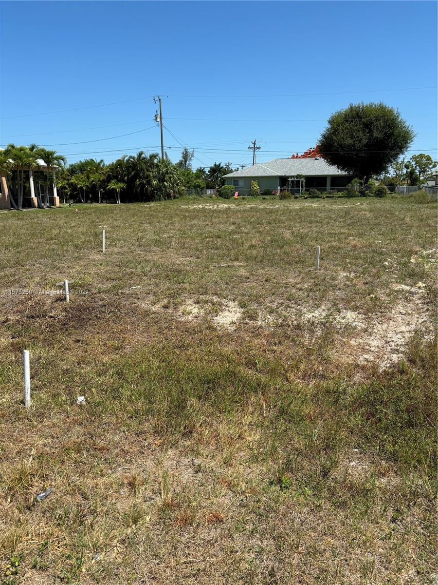 1111 SW 40th Ter, Cape Coral FL 33914 photo 4
