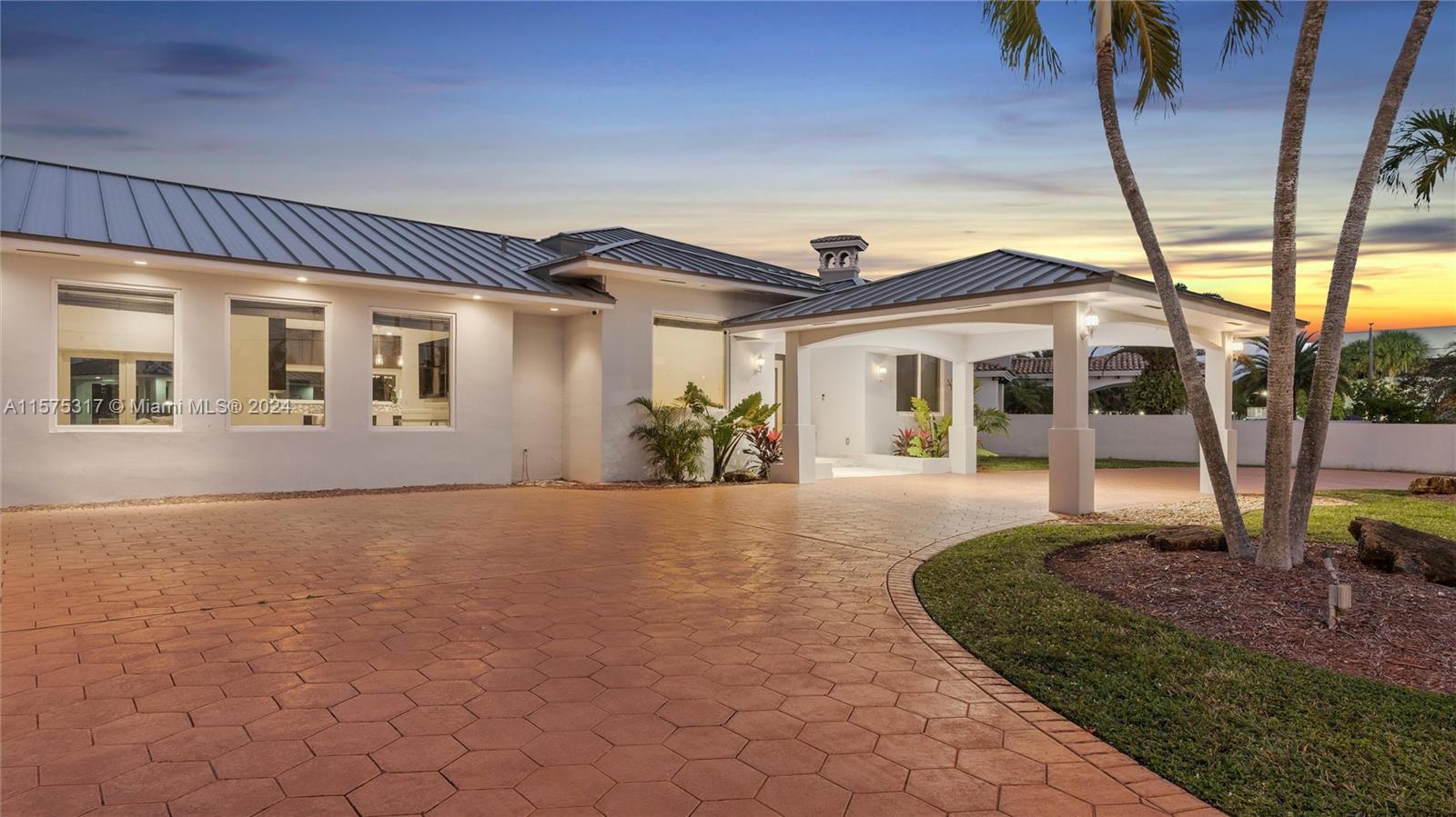 4747 SW 89th Ave, Miami FL 33165