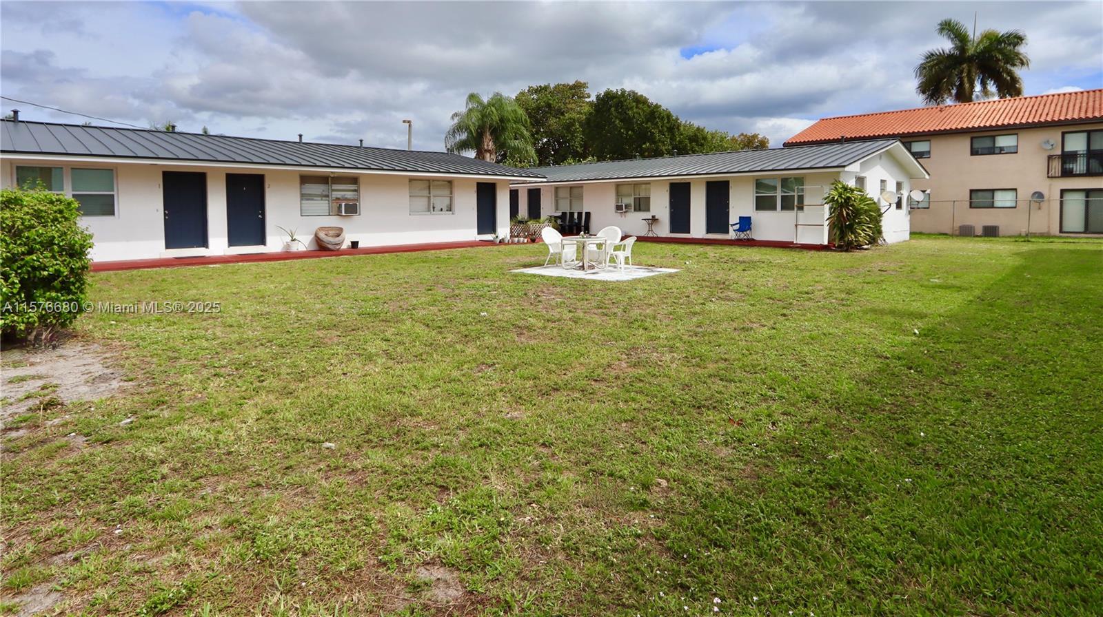 101 SE 4th Ave # 7, Hallandale Beach FL 33009 photo 2