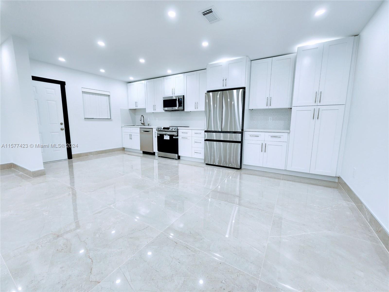 11930 NE 19th Dr # 3, North Miami FL 33181 photo 3