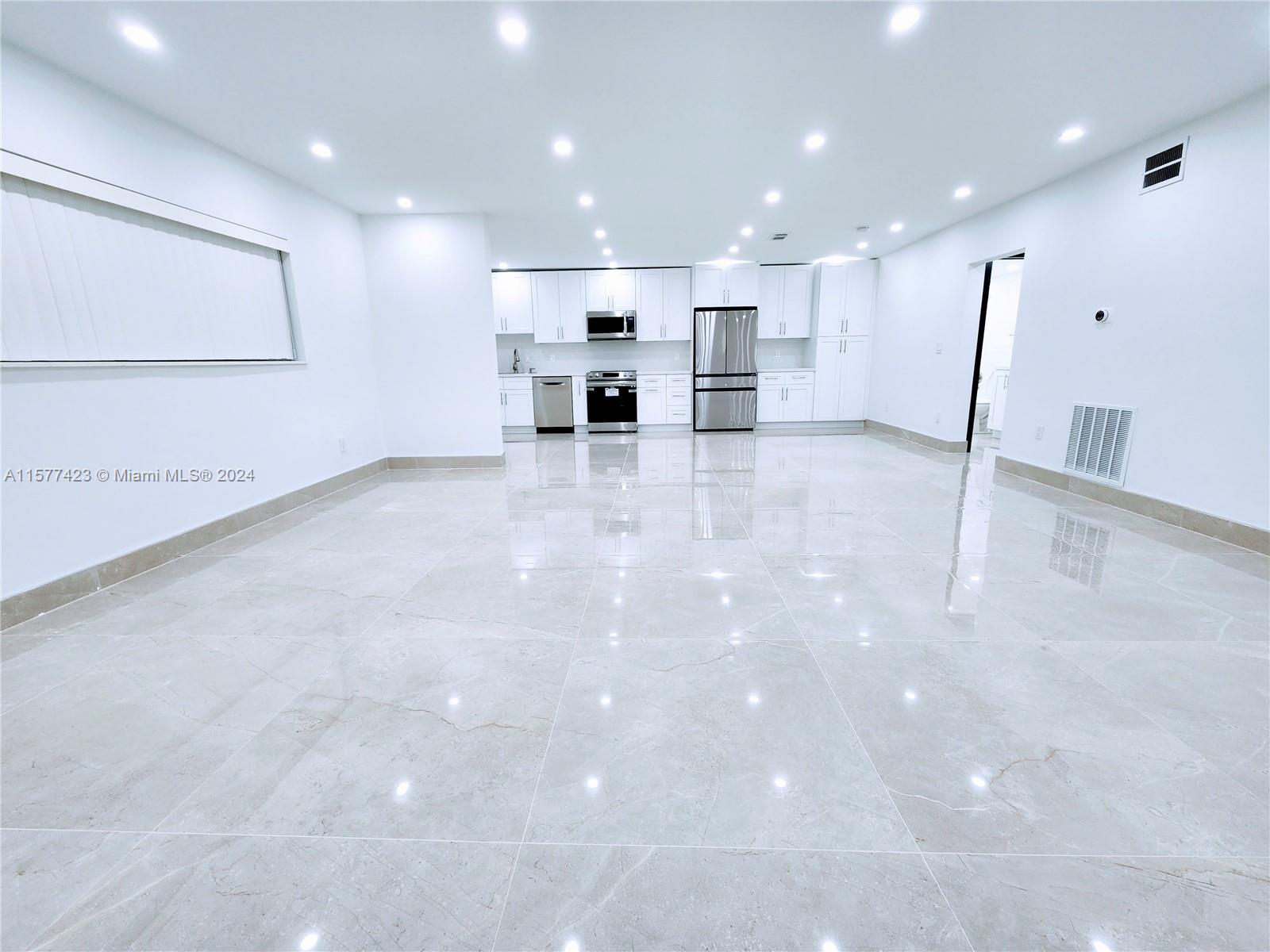 11930 NE 19th Dr # 3, North Miami FL 33181 photo 5