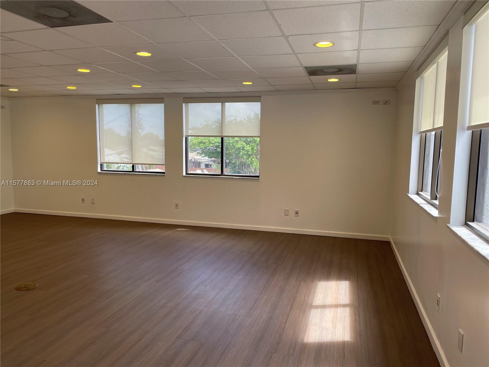 2843 Pembroke Rd, Hollywood FL 33020 photo 4