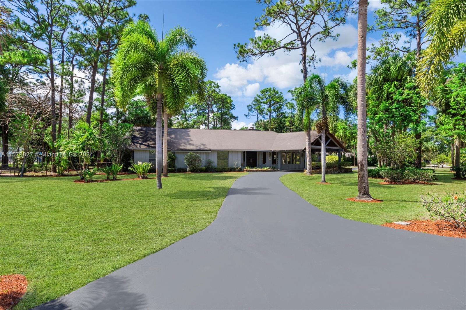 121 Pine Trl, West Palm Beach FL 33415 photo 3