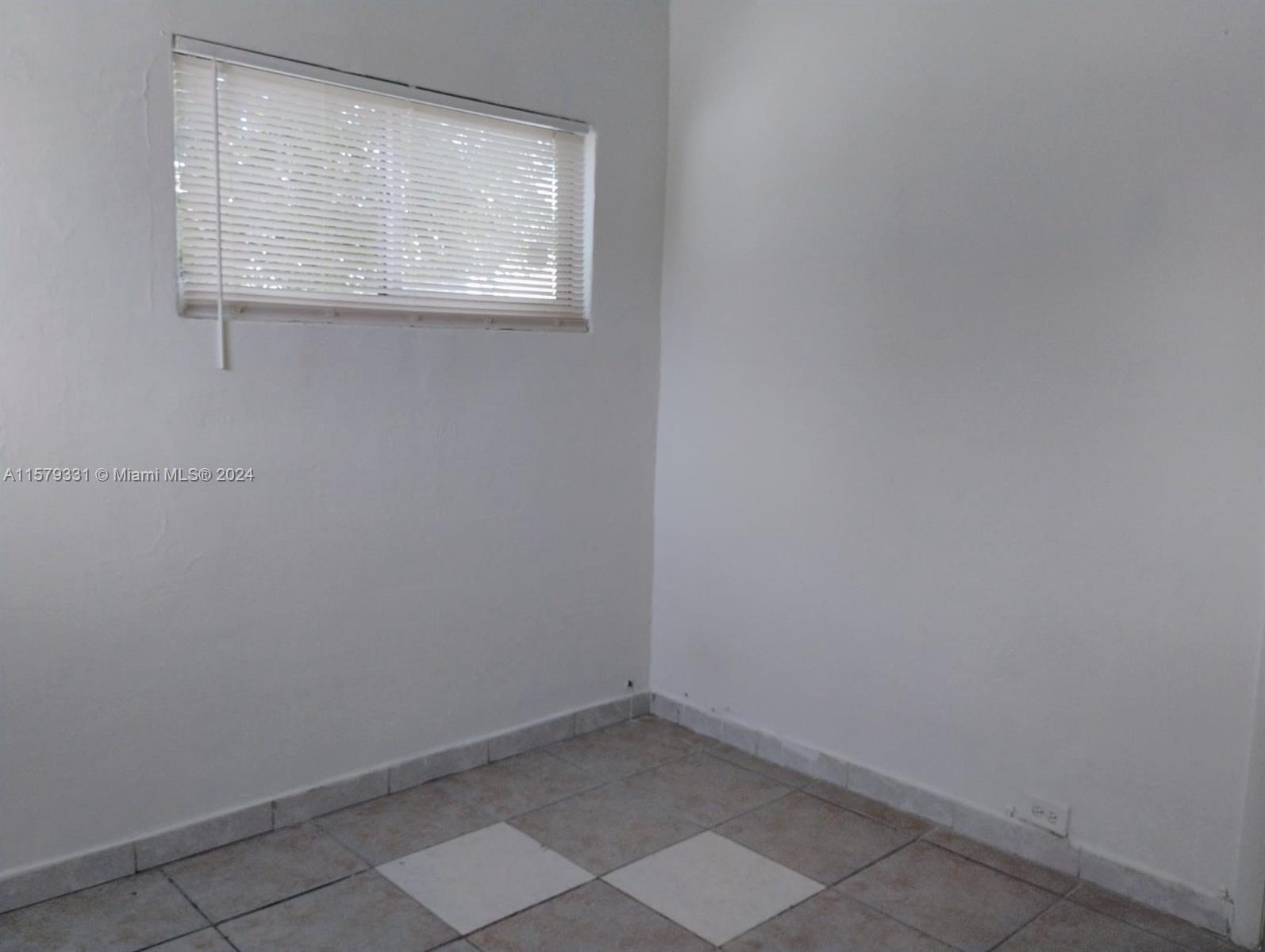 436 SW 8th Ave # 12, Homestead FL 33030 photo 2