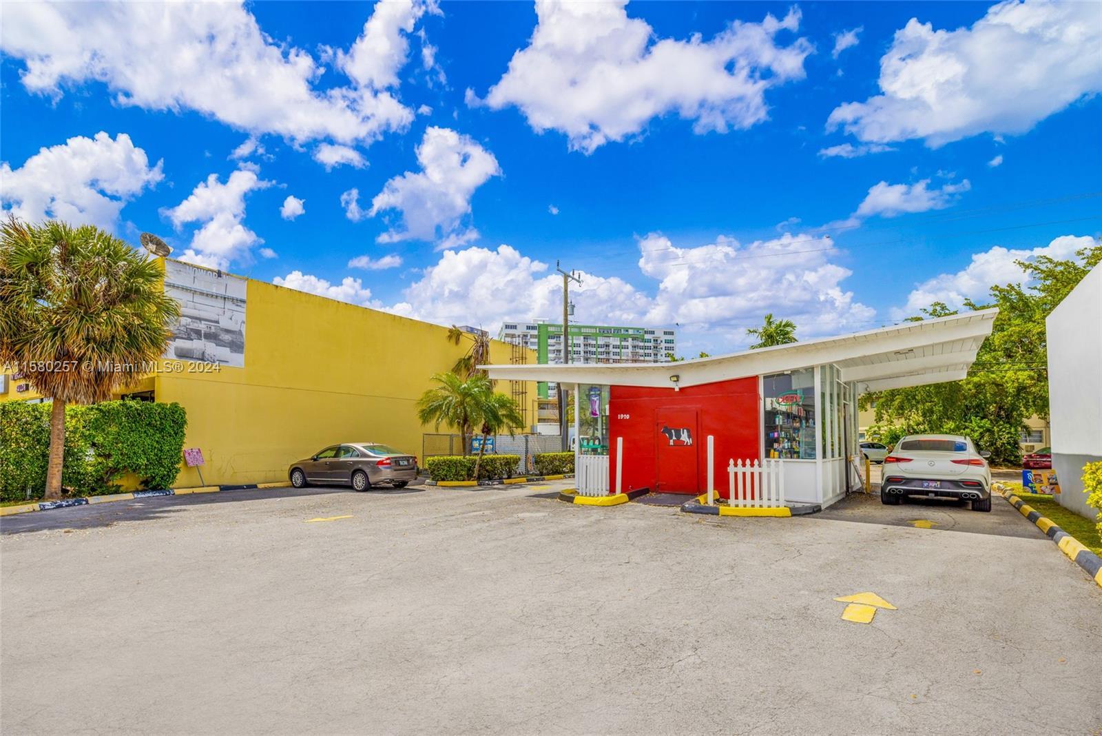 1920 NE 123rd St, North Miami FL 33181 photo 4
