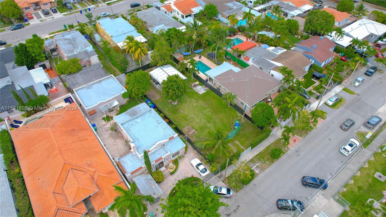 3351 SW 5 ST, Miami FL 33135 photo 2