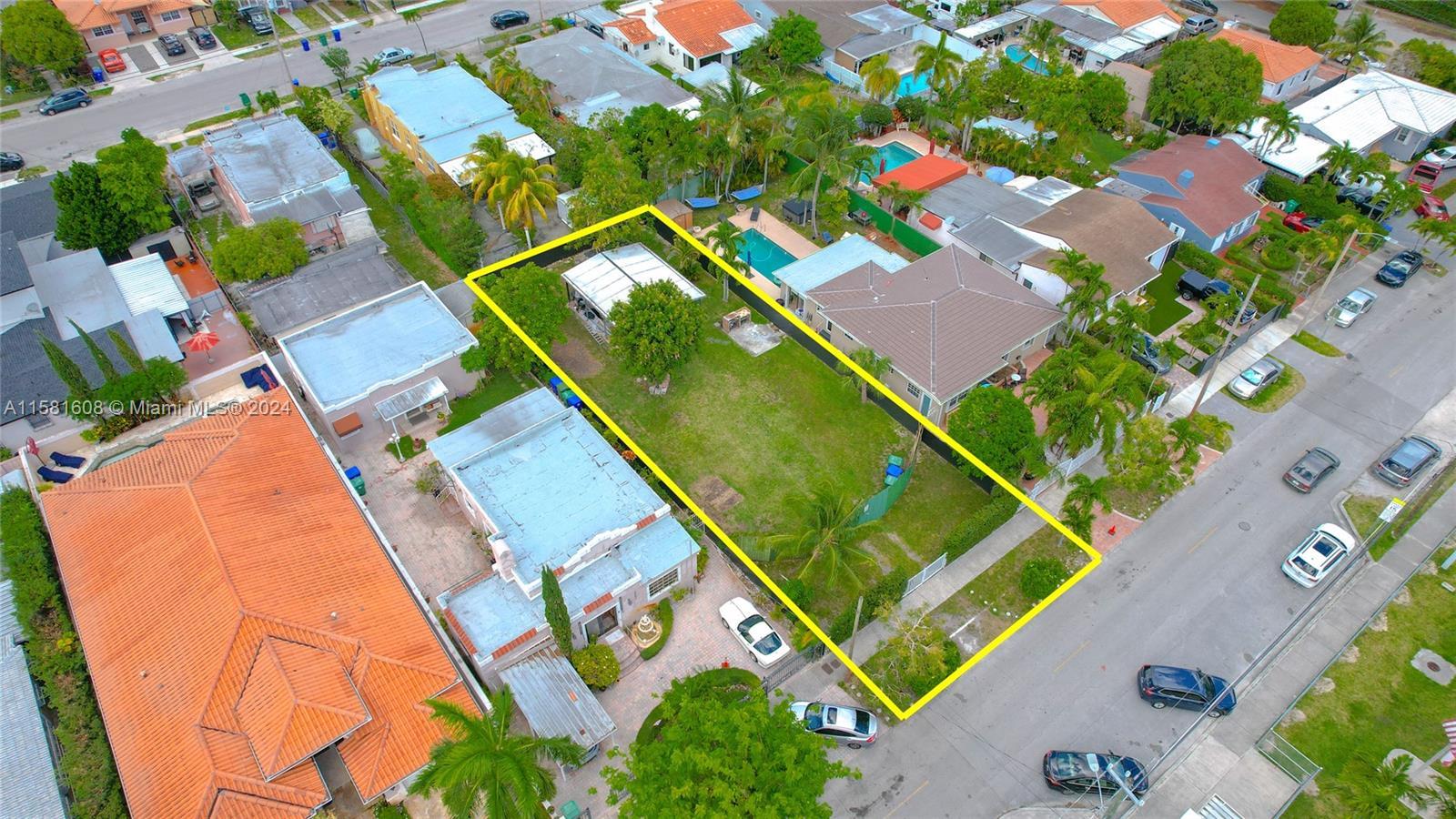 3351 SW 5 ST, Miami FL 33135