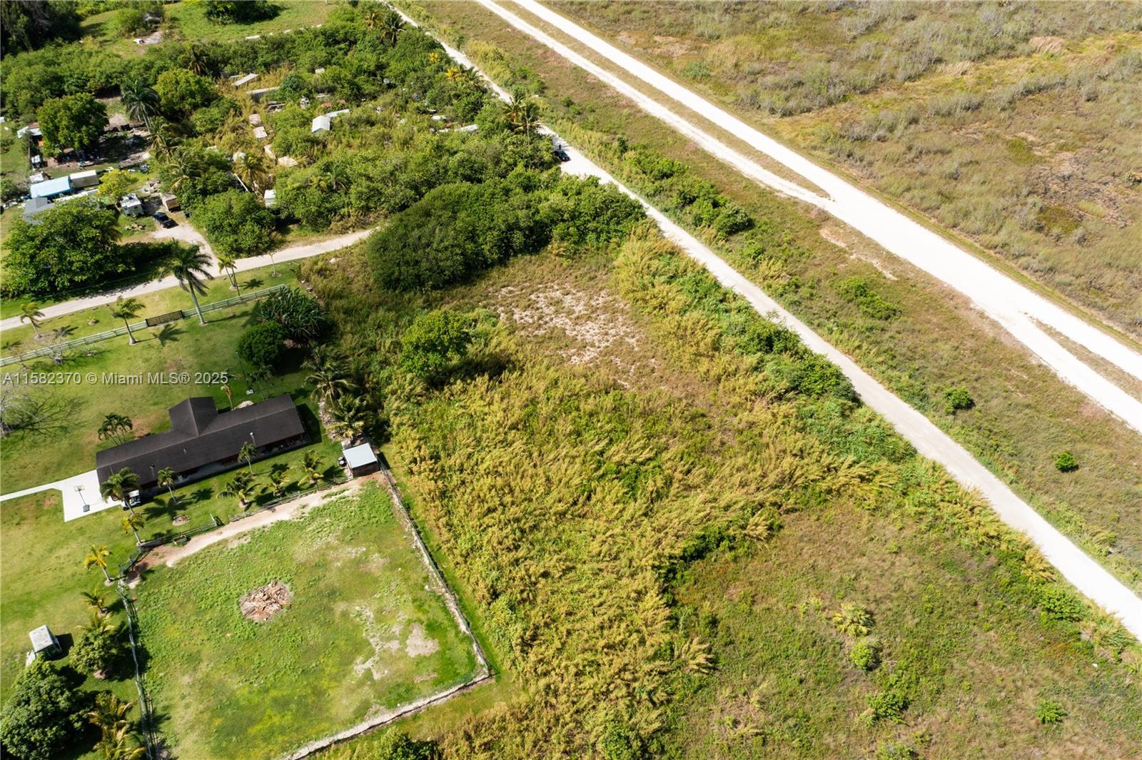 21300 SW 160th st, Miami FL 33187 photo 3