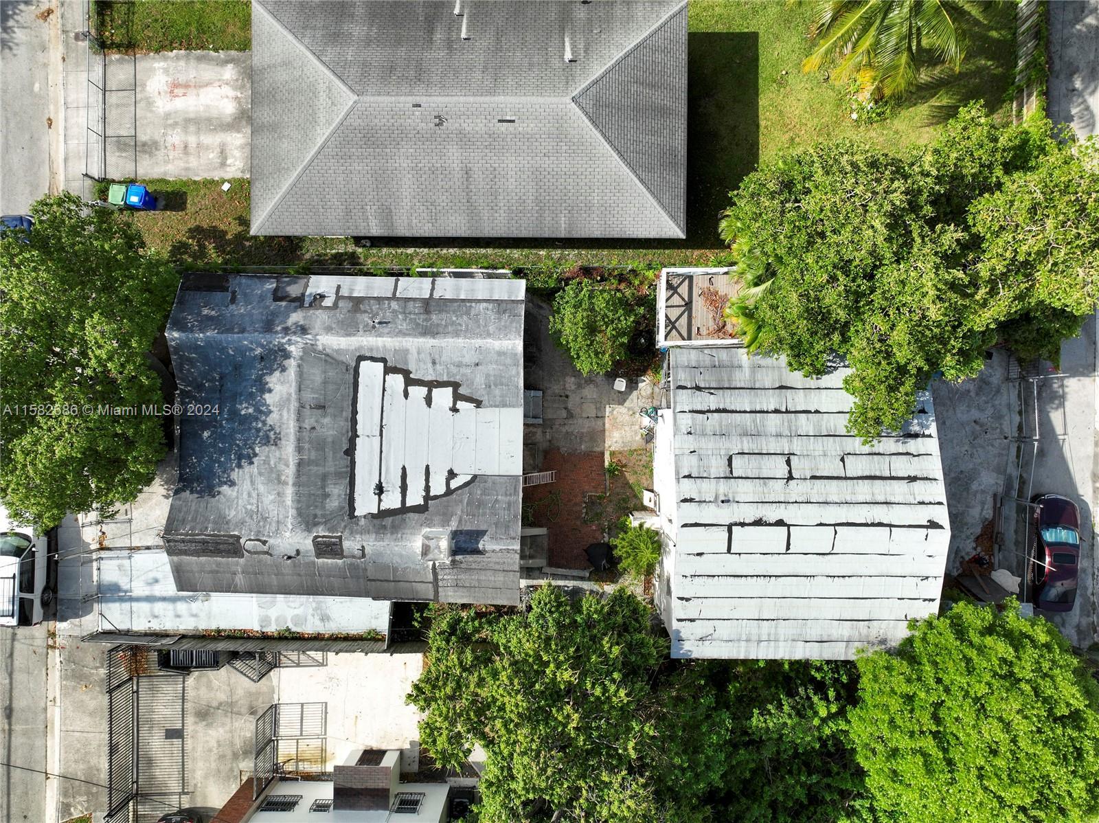 1223 NW 7th Ct, Miami FL 33136 photo 2