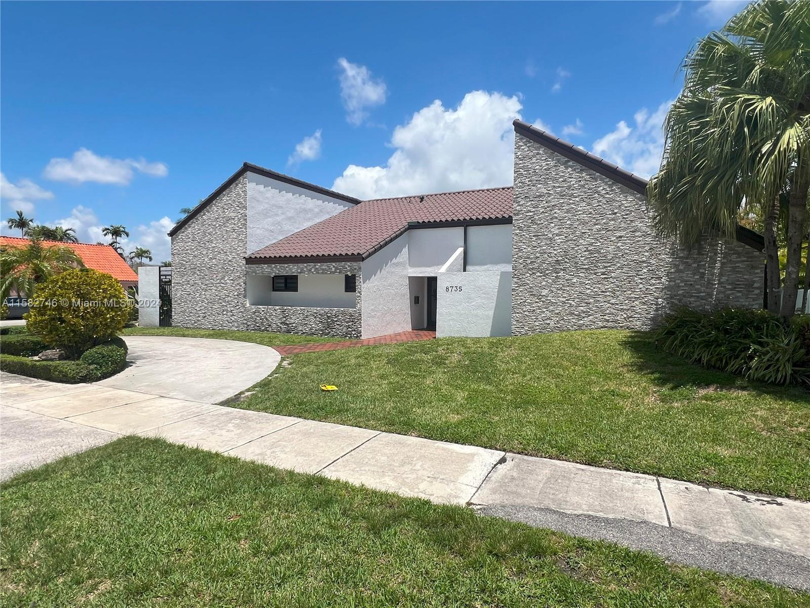 8735 SW 54th Ter, Miami FL 33165 photo 5