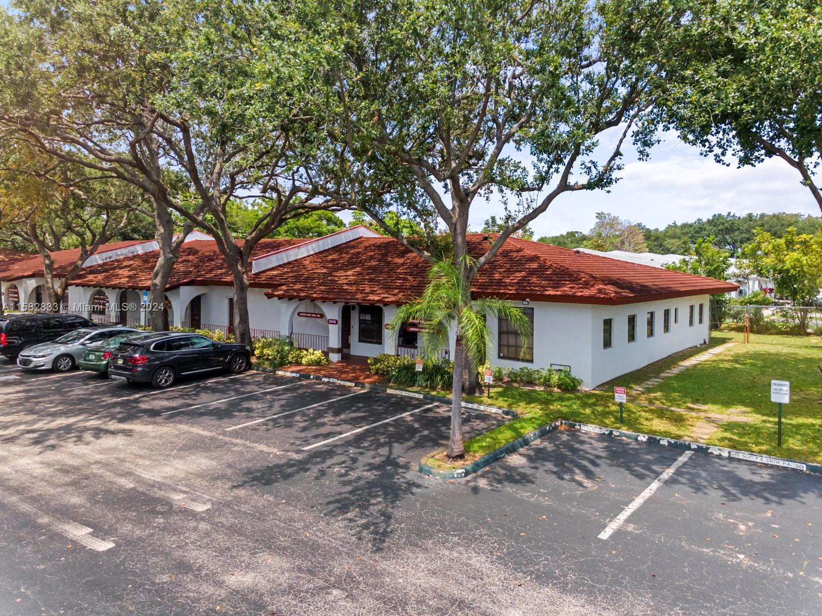 3858 Sheridan St, Hollywood FL 33021 photo 4