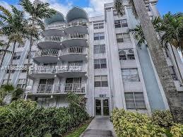 496 NW 165th St Rd # 308, Miami FL 33129
