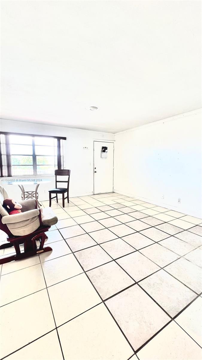 11195 SW 1st St # 319, Sweetwater FL 33174