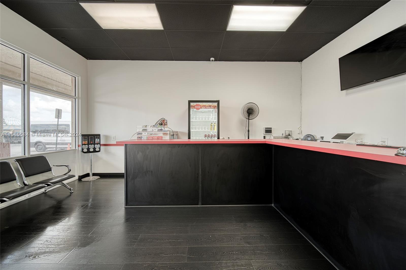 Fully-Equipped Take-Out Restaurant off of the Turnpike & 186th, Cutler Bay FL 33157 photo 3