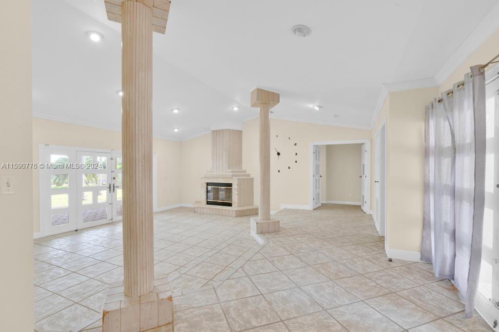 19191 SW 232nd St, Miami FL 33170 photo 5